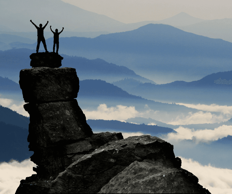 Brązowy Vintage Zdjęcie Kolaż Post na Facebooku (1)