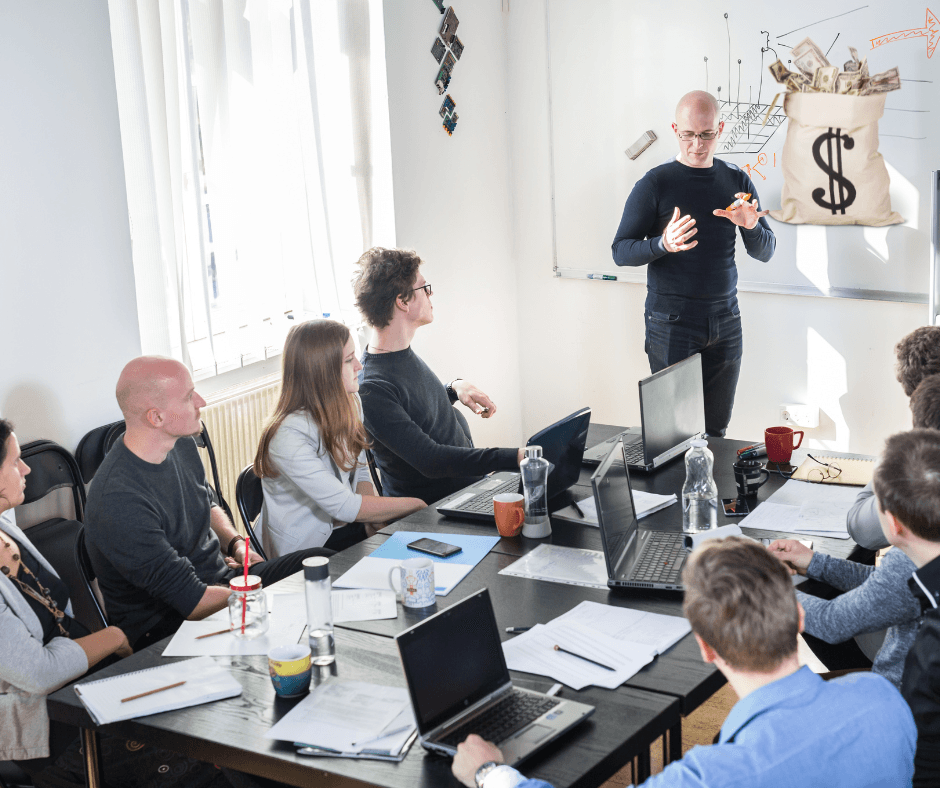 Brązowy Vintage Zdjęcie Kolaż Post na Facebooku (31)